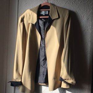 Tahari blazer (never used)